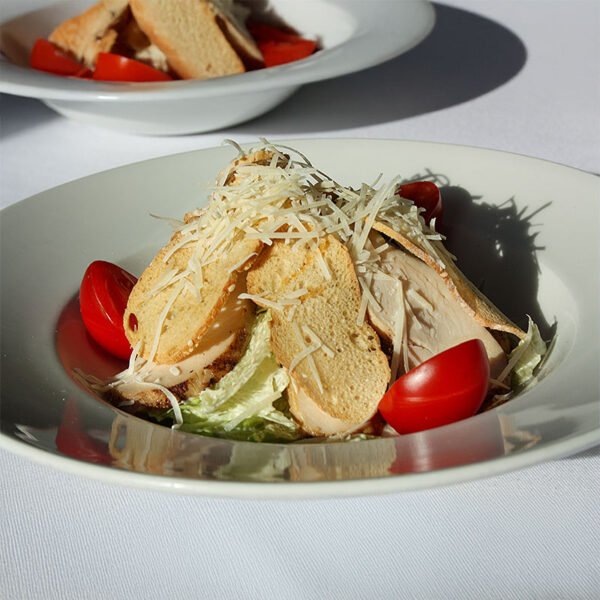 Salata Caeser cu pui